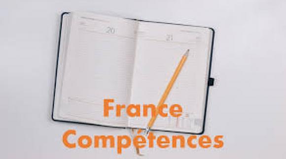 L’annonce d’un contrôle parlementaire sur France Compétences